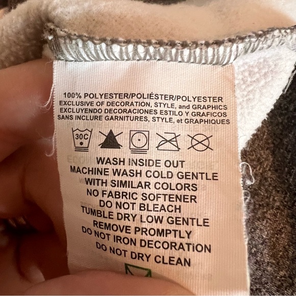 Majestic brand New England Patriots hoodie - Picture 6 of 6